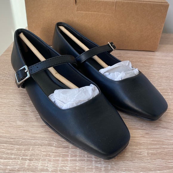 Black Ballet Shoes - Picture 2 of 7